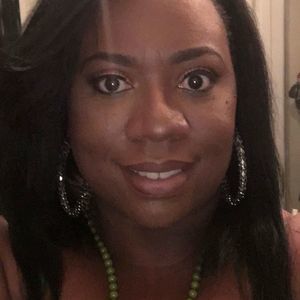 Meet your Posher, Consuela